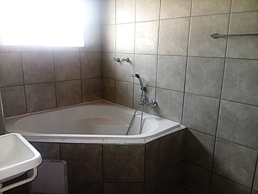 2 Bedroom Property for Sale in Westdene Free State